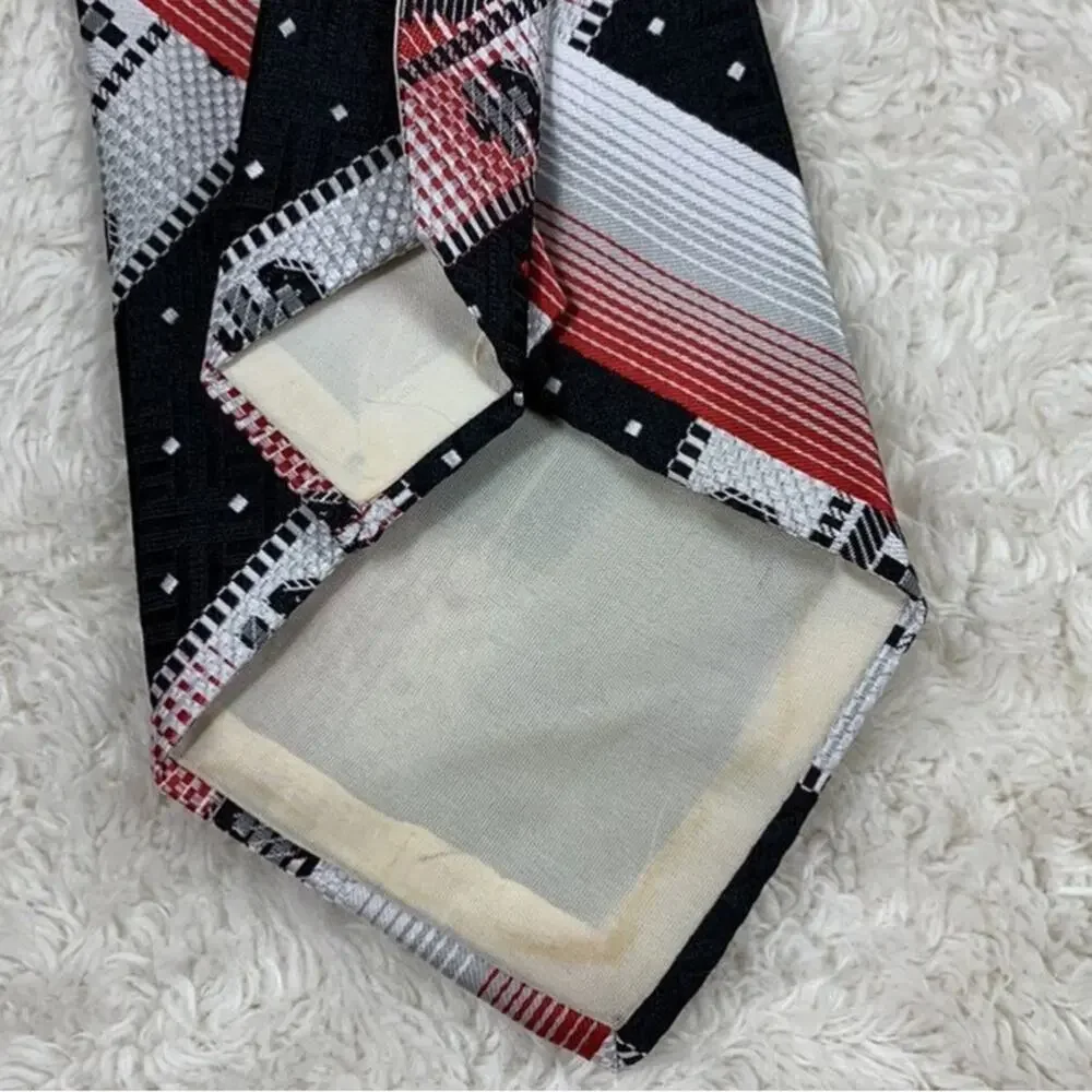 Vintage lot of‎ 2 Harleys Shorewood fly fishing necktie geometric red black tie